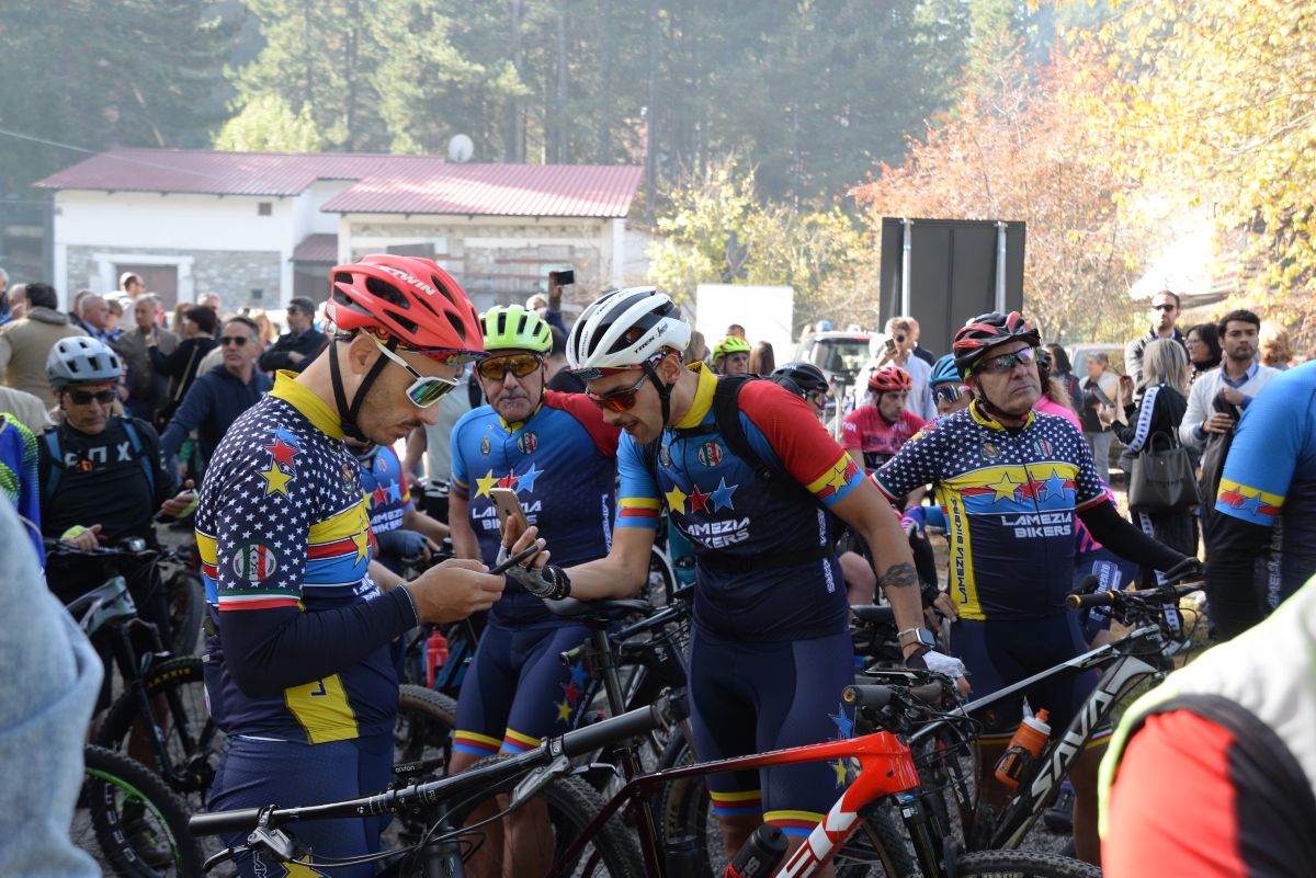 La Ciclopista dell’Ampollino apre al pubblico: boom di visitatori e ciclisti