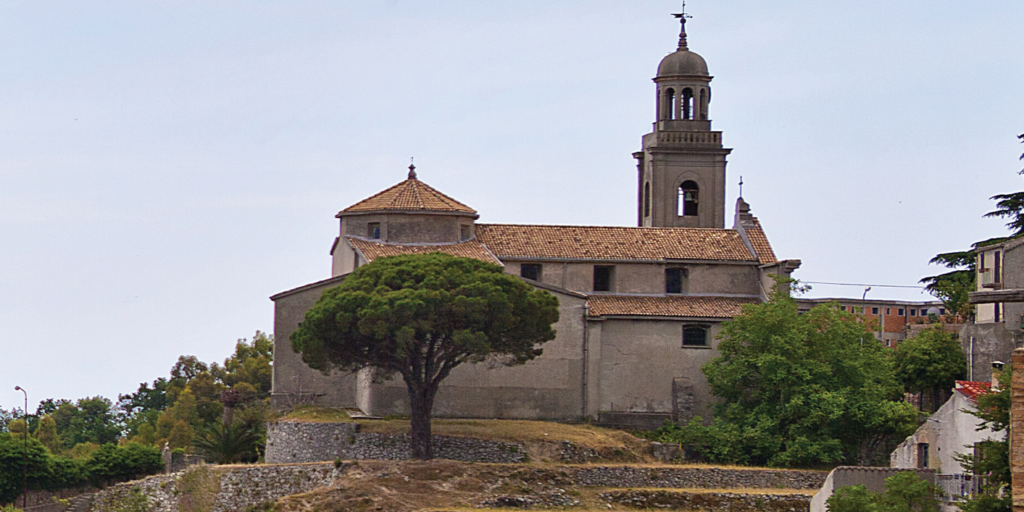 Il sacrificio del popolo di Santa Caterina dopo l’incendio del 1983