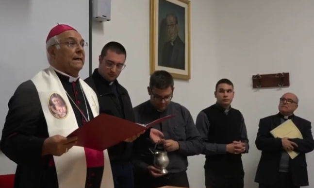 La Chiesa calabrese ricorda monsignor Ignazio Schinella