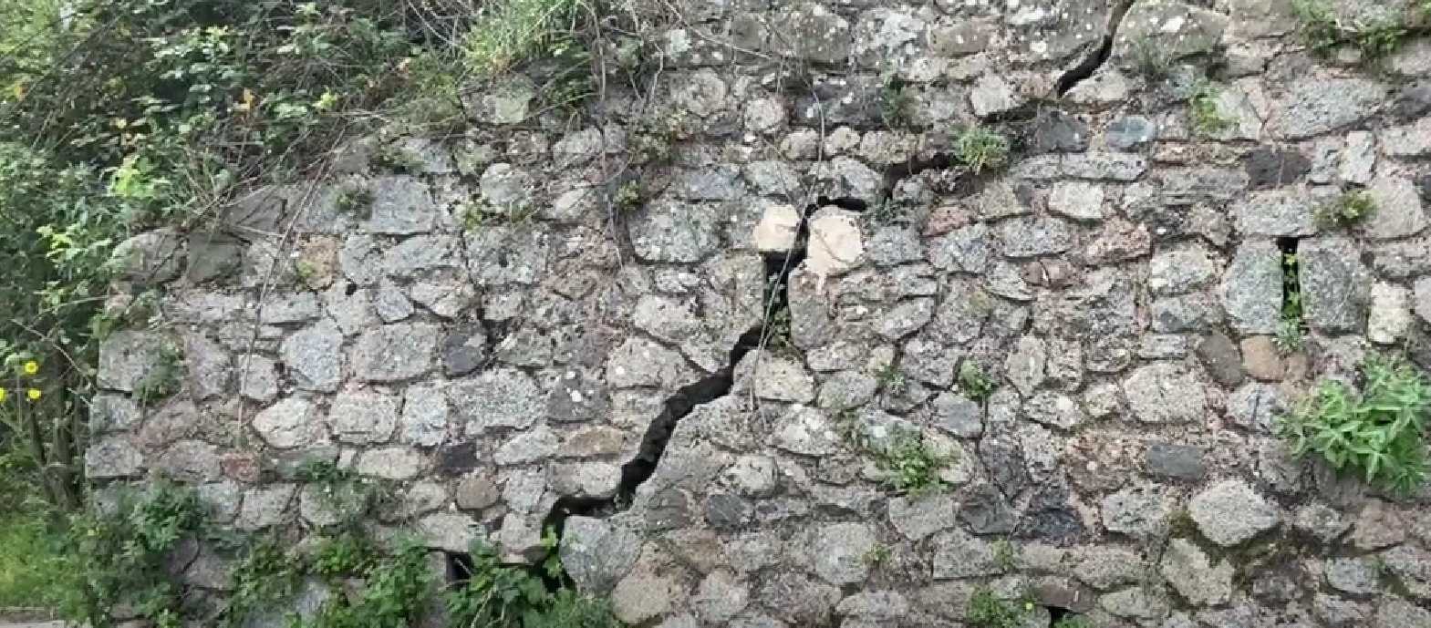 Corigliano Rossano e il pericolo frana a Cozzo Pantasima. «Nessuno si muove, aspettano il morto»