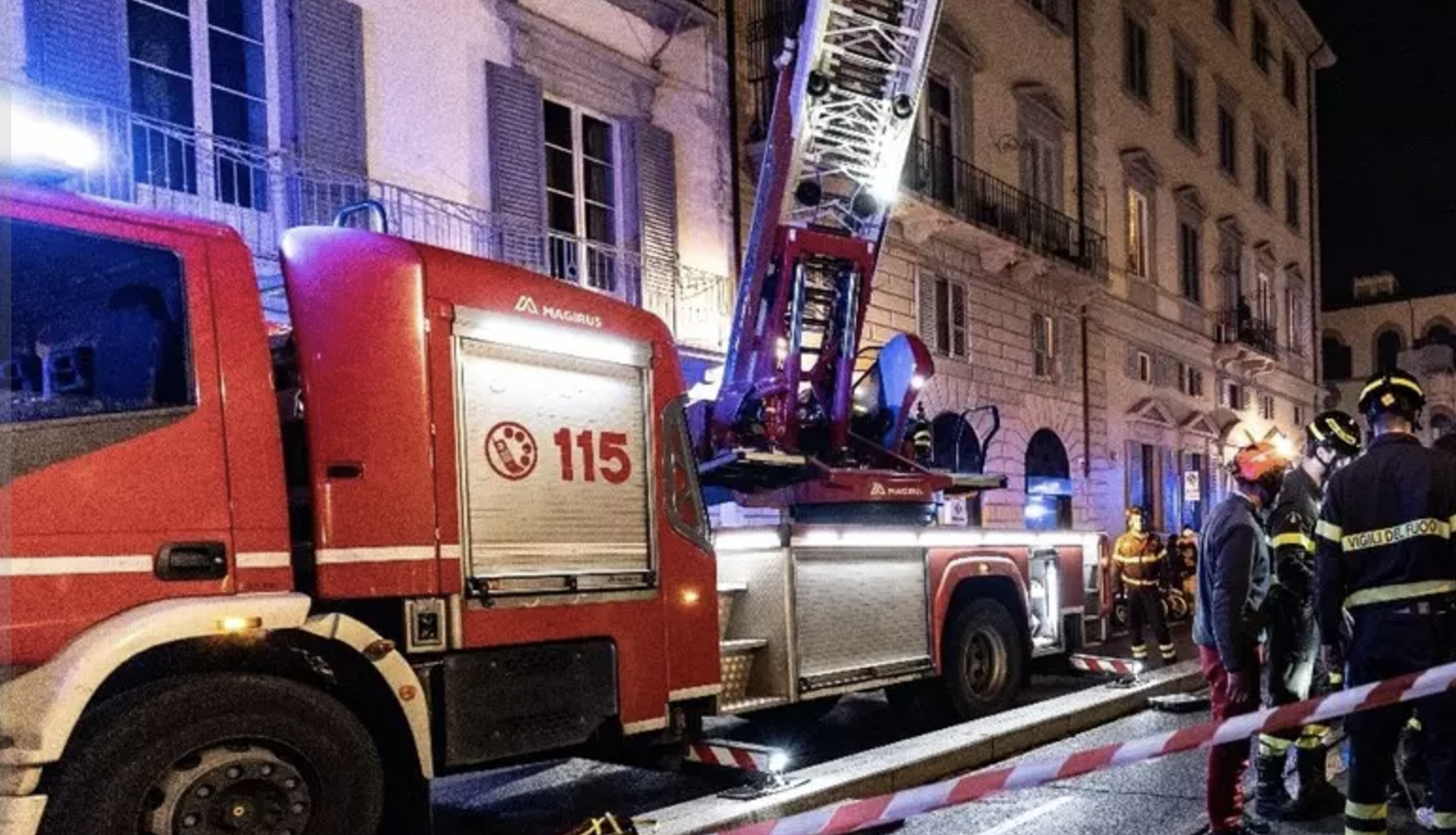 Incendio in un appartamento nel Milanese, un morto e un ferito