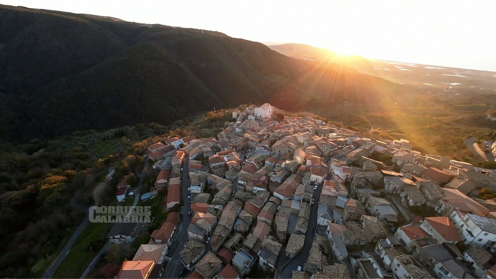 Curinga, la vision di Pallaria. «Debiti ripianati, ora investimenti e valorizzazione del Platano e delle Terme Romane» – VIDEO