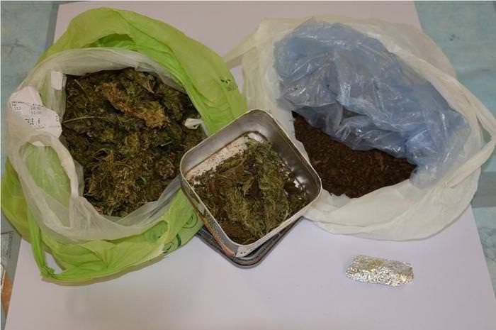 Beccato con 300 grammi di droga, in manette un 78enne