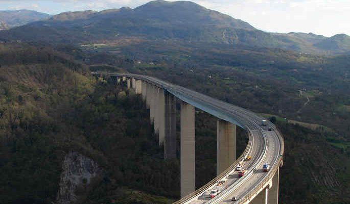 Lavori A3, chiude la carreggiata Sud da Lauria a Mormanno