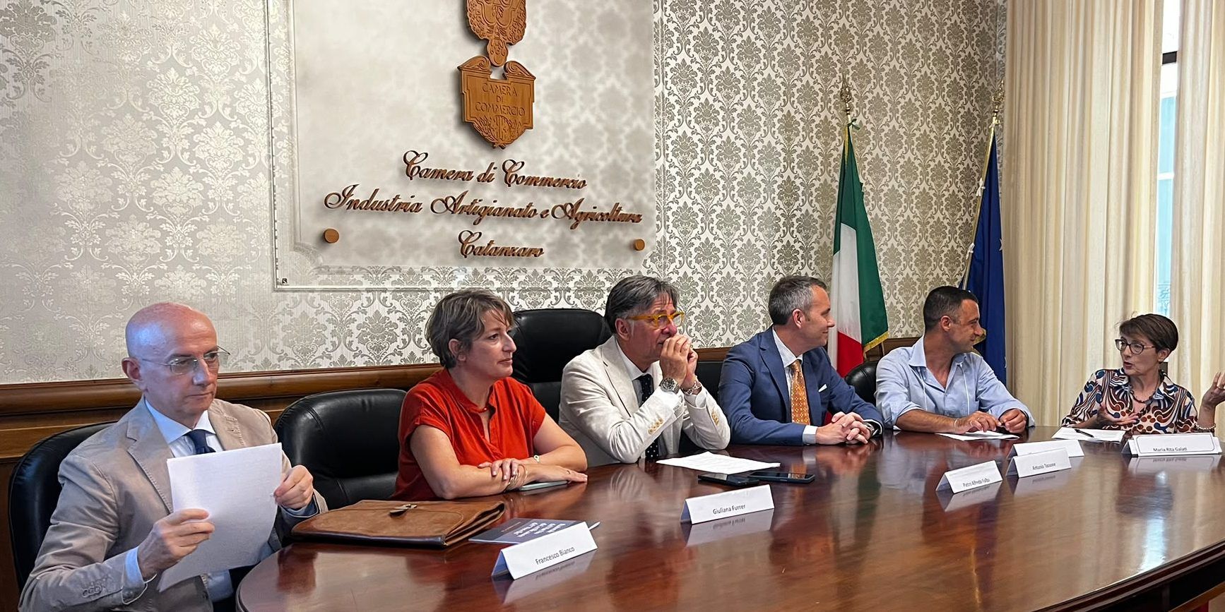 La Pitta catanzarese guarda al futuro: istituzioni, imprese e associazioni unite nel segno della De.Co.