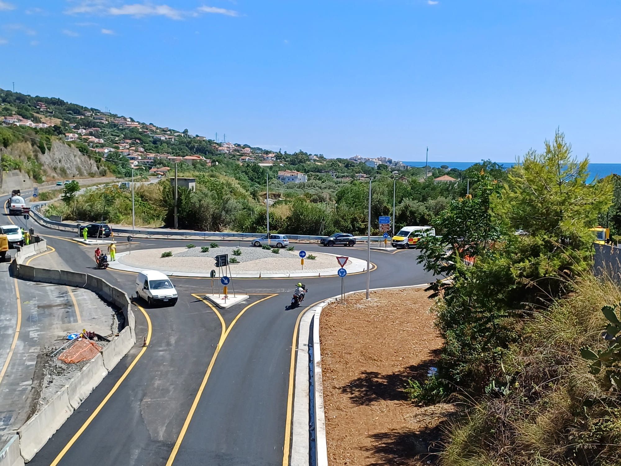 A Cirella una nuova rotatoria sulla SS18: completati i primi lavori