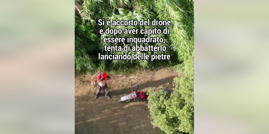 Piromane scoperto da un drone nel Catanzarese. Occhiuto: «Abbiamo preso la targa di questo imbecille» – VIDEO