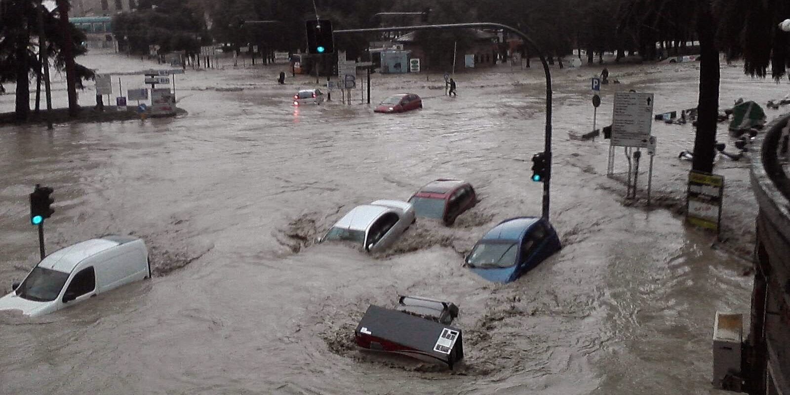 Cambiamenti climatici, ondate di calore e alluvioni: a rischio sei città italiane