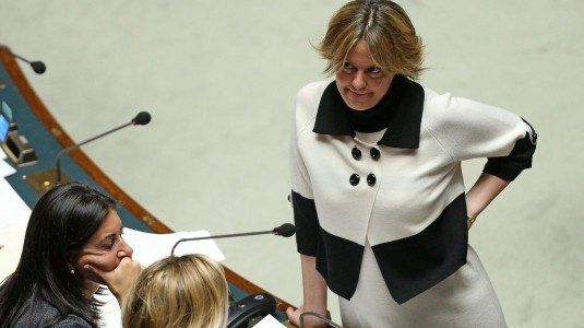 Lorenzin "allontana" Oliverio dalla sanità