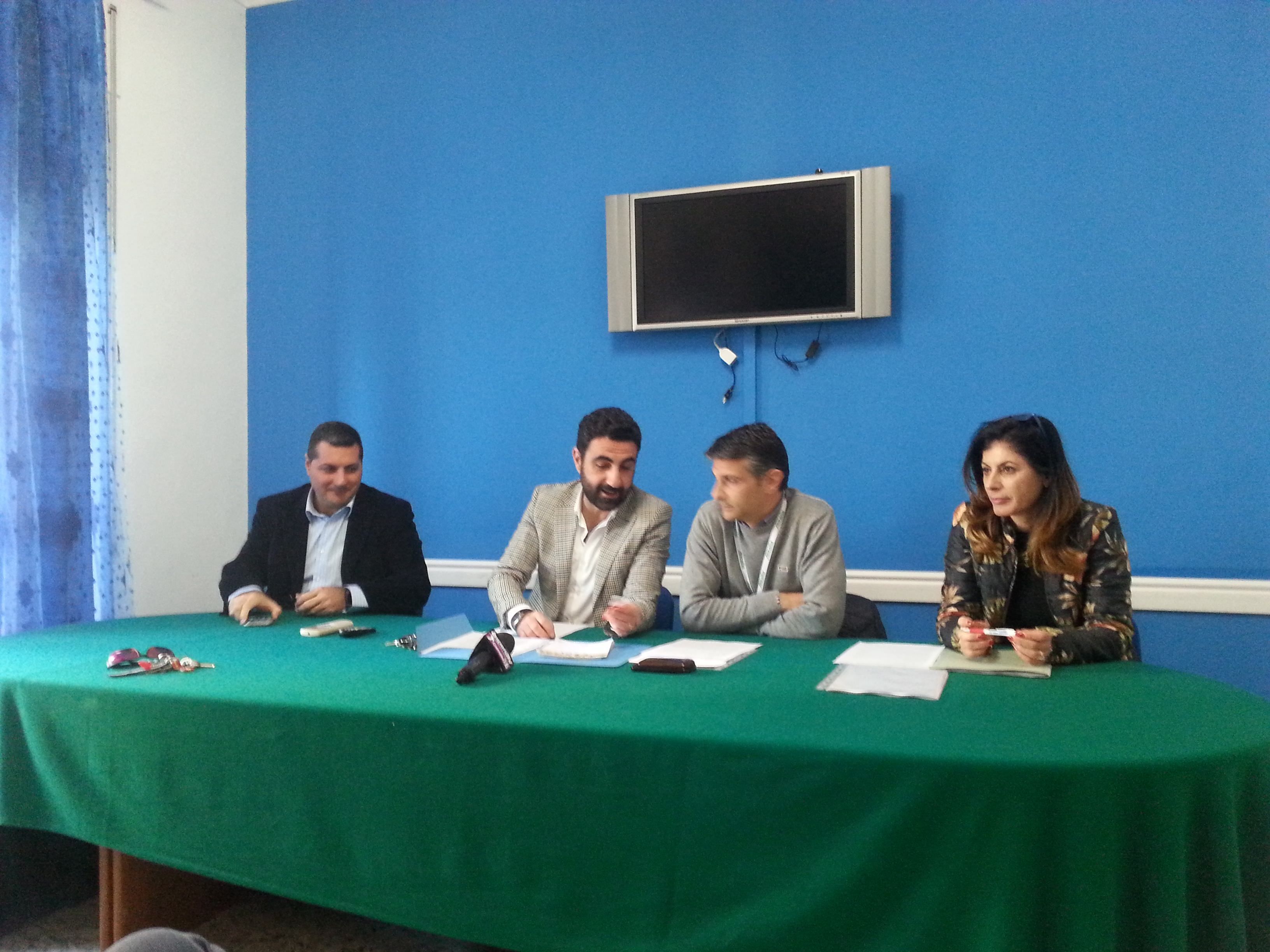 Aeroporto di Crotone, lavoratori contro il cda