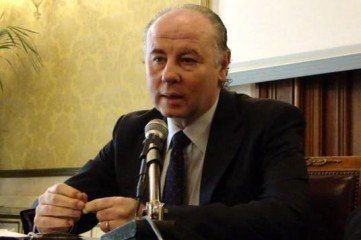 «Regione e Comune non versano le somme per l’aeroporto di Reggio»