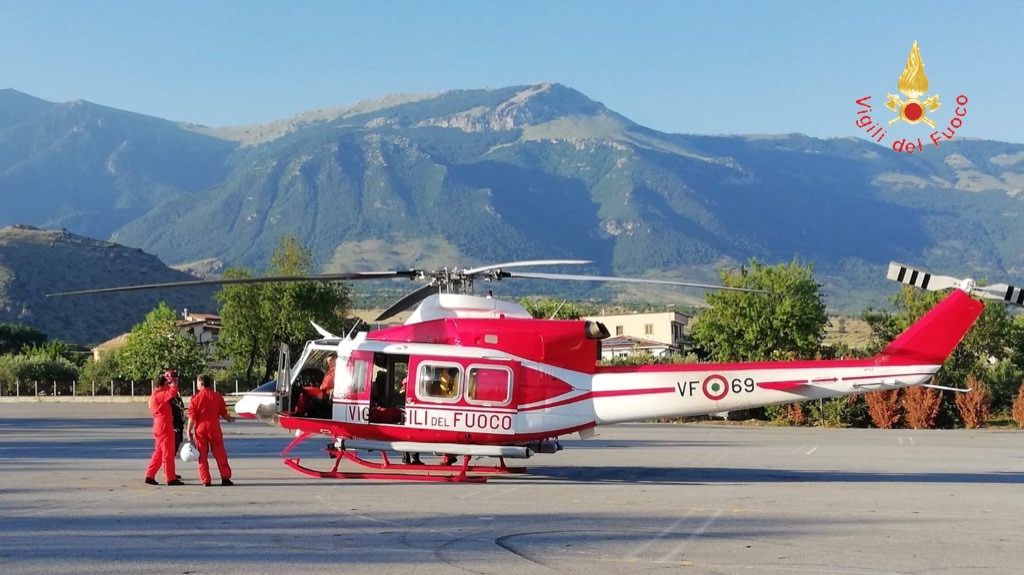 Scivola in un burrone, escursionista salvata sul Pollino