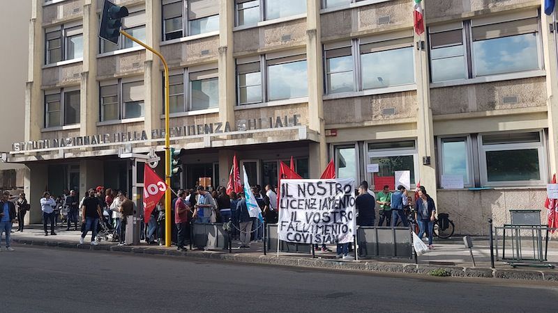 Call center, sit-in a Rende su cambio appalto Inps
