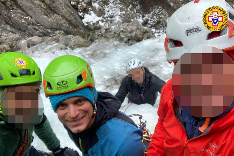 Cadono in cordata, morti 2 finanzieri durante l’addestramento