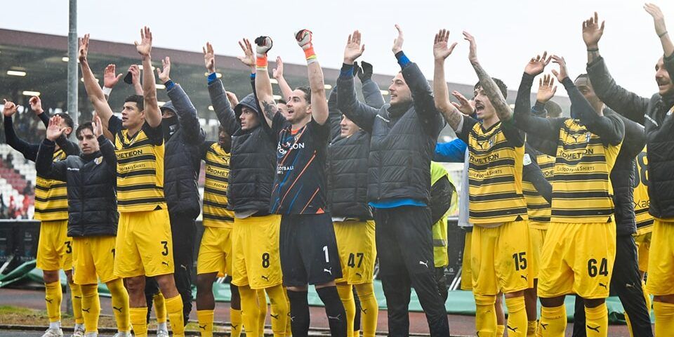 Parma, Como Venezia e Palermo volano, frena la Cremonese