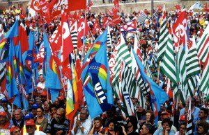 La triade sindacale: «Basta annunci, 2017 sia anno della svolta»