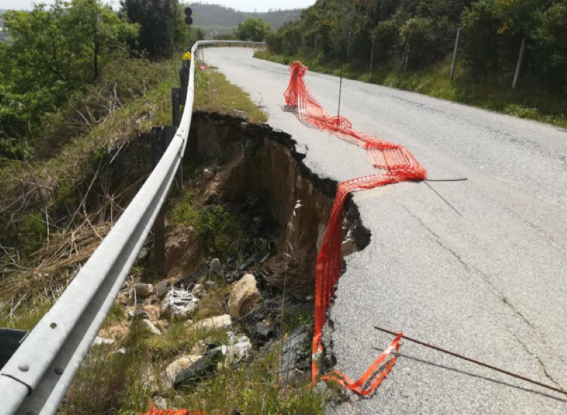 «Aree interne abbandonate e senza servizi. Ponte sullo Stretto inutile senza strade per arrivare a Villa»