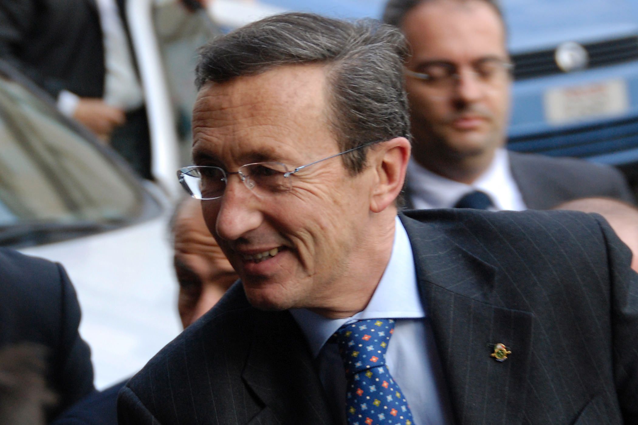 L’acquisto di un appartamento a Montecarlo, chiesti 8 anni per Gianfranco Fini