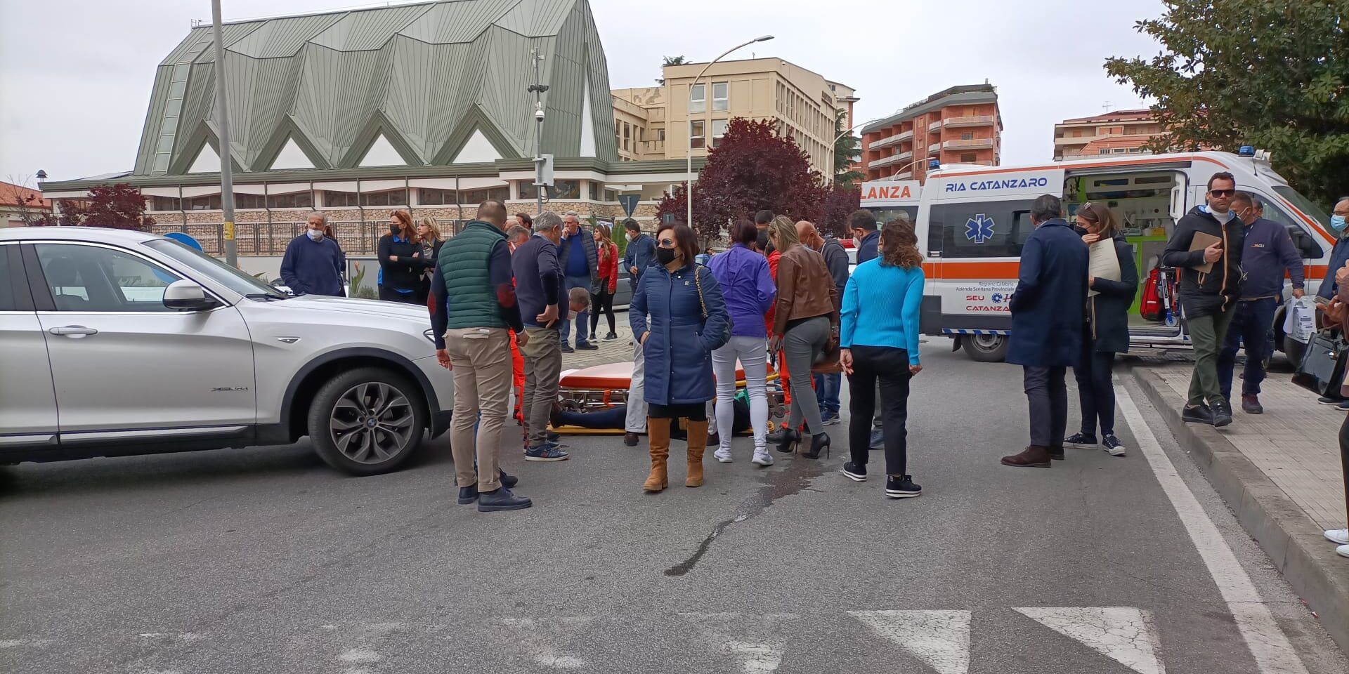 Lamezia, anziana di 82 anni investita in piazza della Repubblica