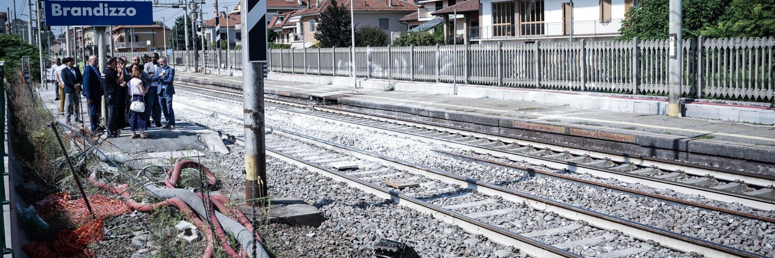 Strage di Brandizzo, cade l’accusa di omicidio volontario