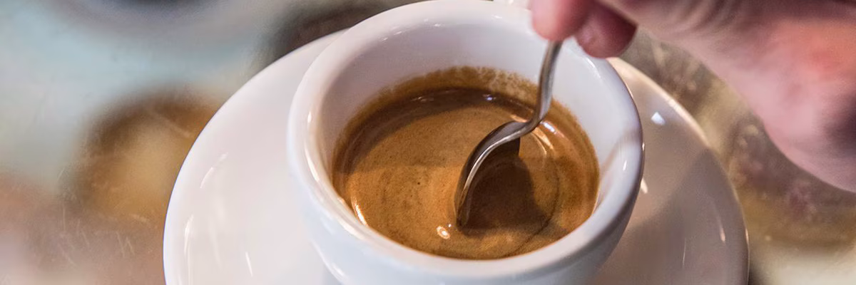Prezzo del caffè verso i 2 euro. Catanzaro tra le eccezioni