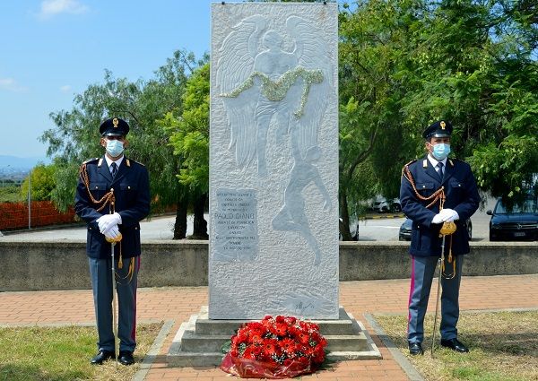Lamezia, la Polizia di Stato ha commemorato Paolo Diano