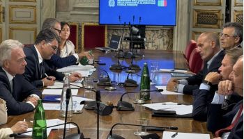Olio d’oliva, emergenza liquidità nei frantoi del Sud: al via la strategia comune Ministero-Regioni