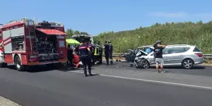 Scontro frontale sulla Provinciale 17 tra Vibo e Tropea: tre feriti, un bambino in ospedale