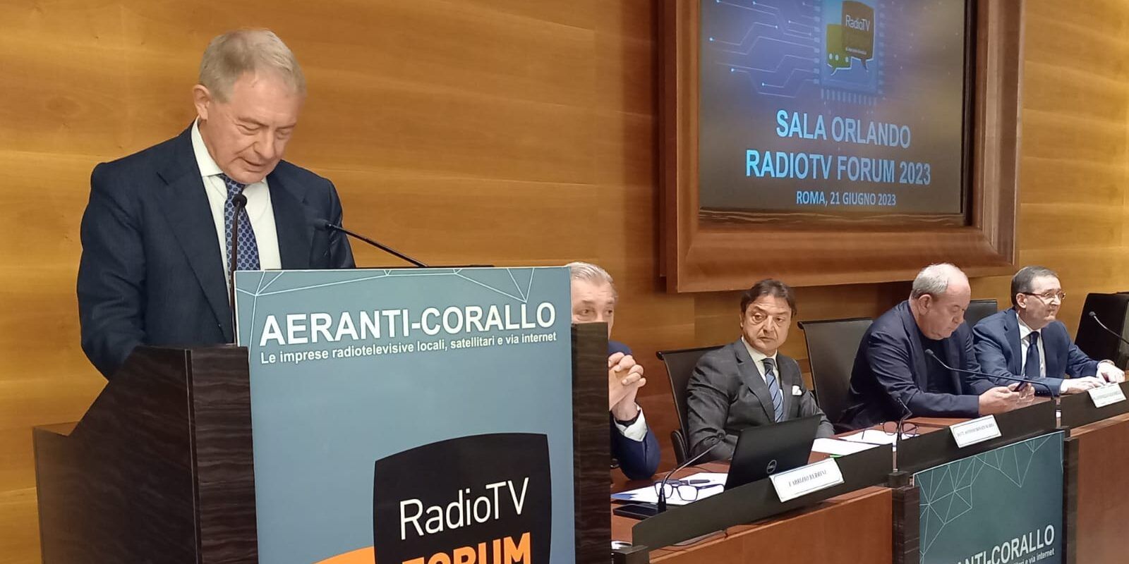 Urso: «Un tavolo permanente per definire le misure a supporto del settore radio-televisivo locale»