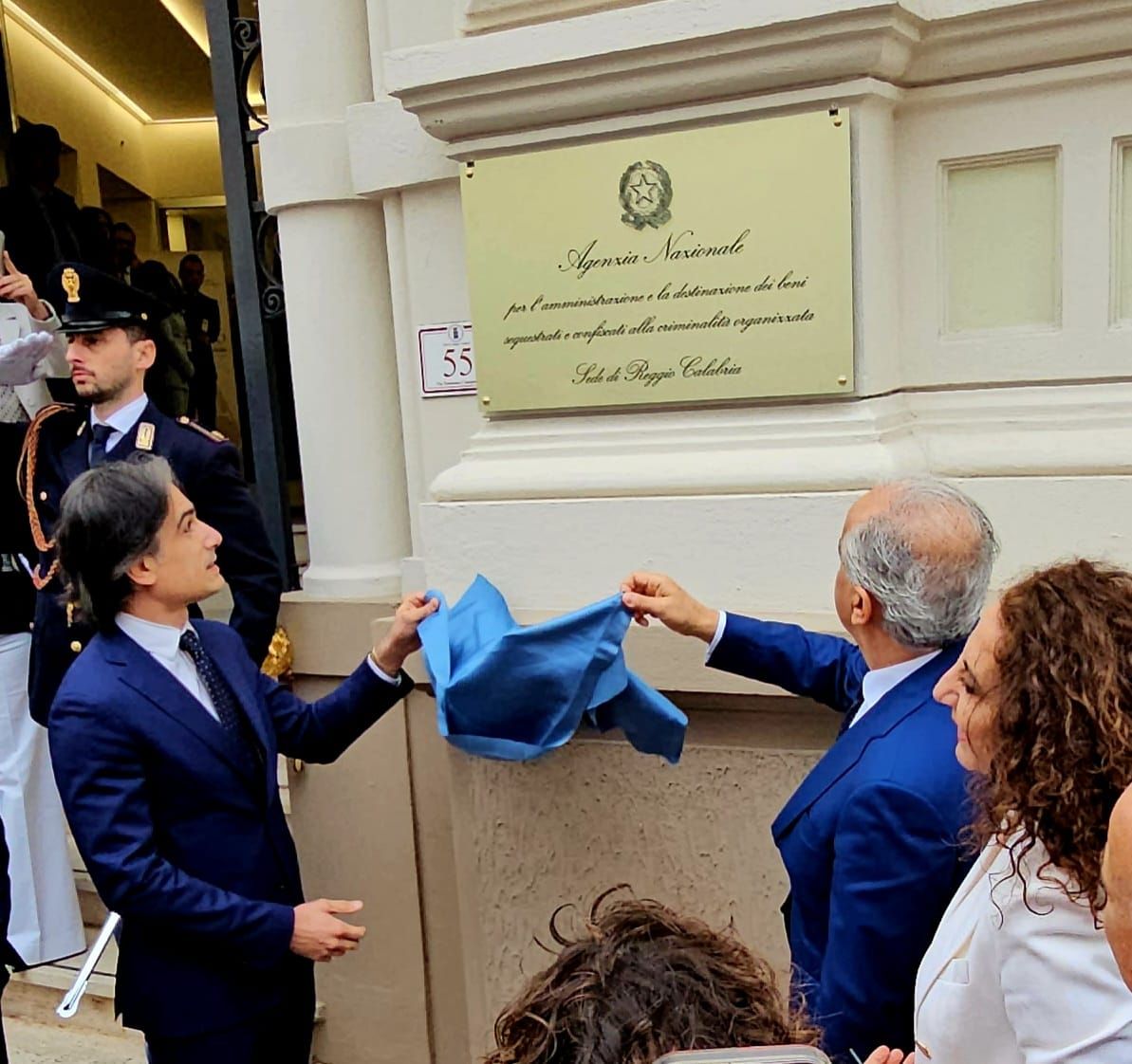 Reggio, Piantedosi inaugura la sede dell’Agenzia dei beni confiscati. «Giornata storica» – FOTO