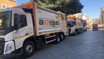 Rifiuti radioattivi nei cassonetti, i mezzi di Akrea in quarantena a Crotone