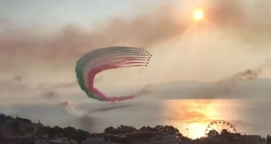 A Reggio Calabria lo show delle Frecce Tricolori – VIDEO