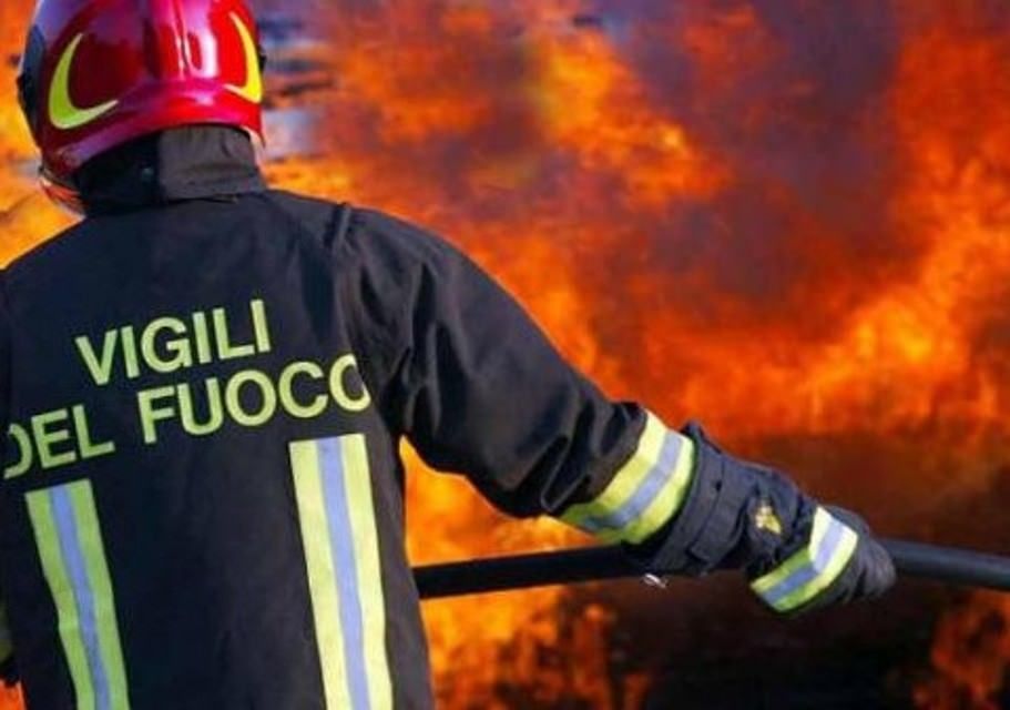«Diamo lezioni sugli incendi boschivi, ma non ne sappiamo nulla»