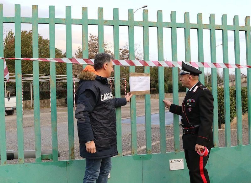 Reflui nel fiume, sequestrato il depuratore "Valle Crati"