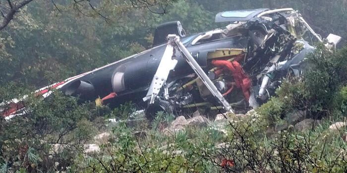 Elicottero precipitato, iniziate le operazioni di recupero delle 7 salme