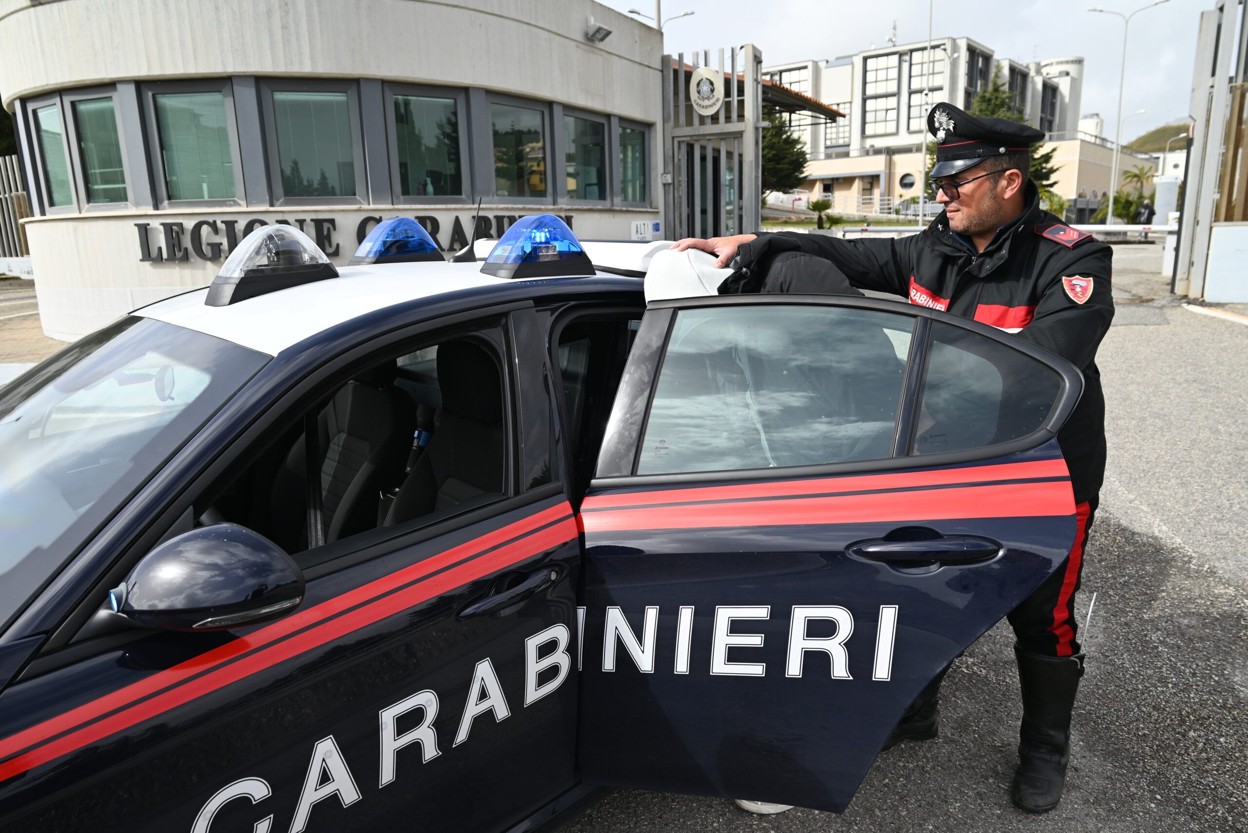 Lotta alla droga a Catanzaro, arrestato un pusher 59enne