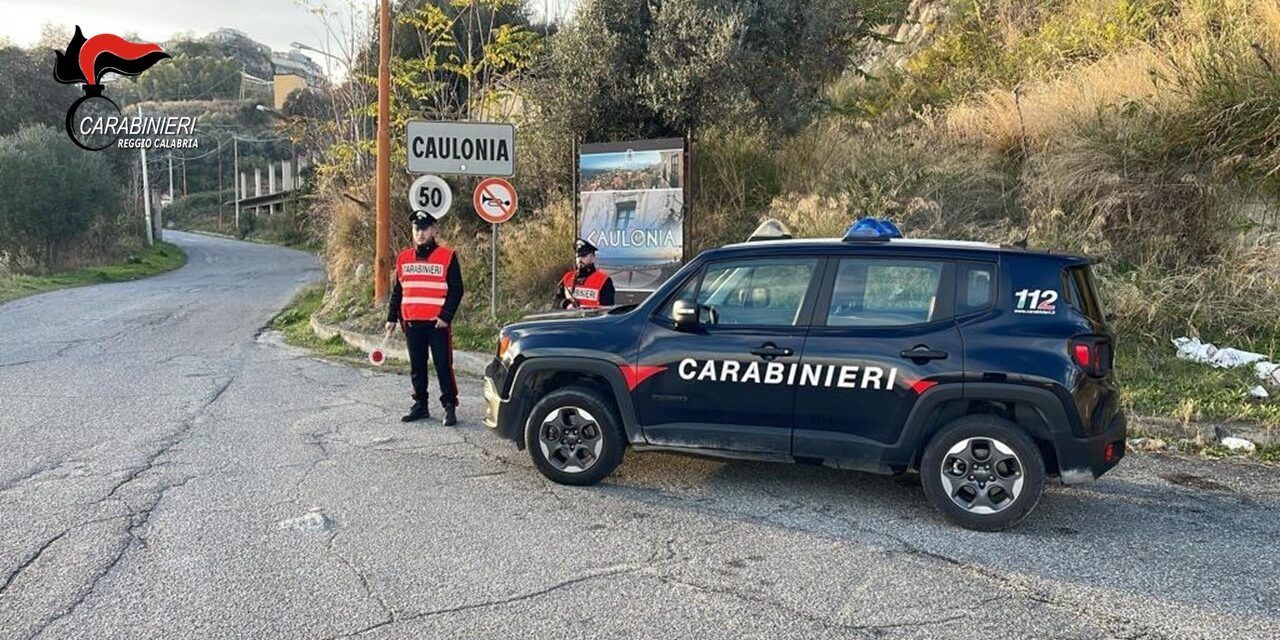 Tenta in entrare in casa dell’ex compagna per aggredirla, 38enne arrestato nel Reggino