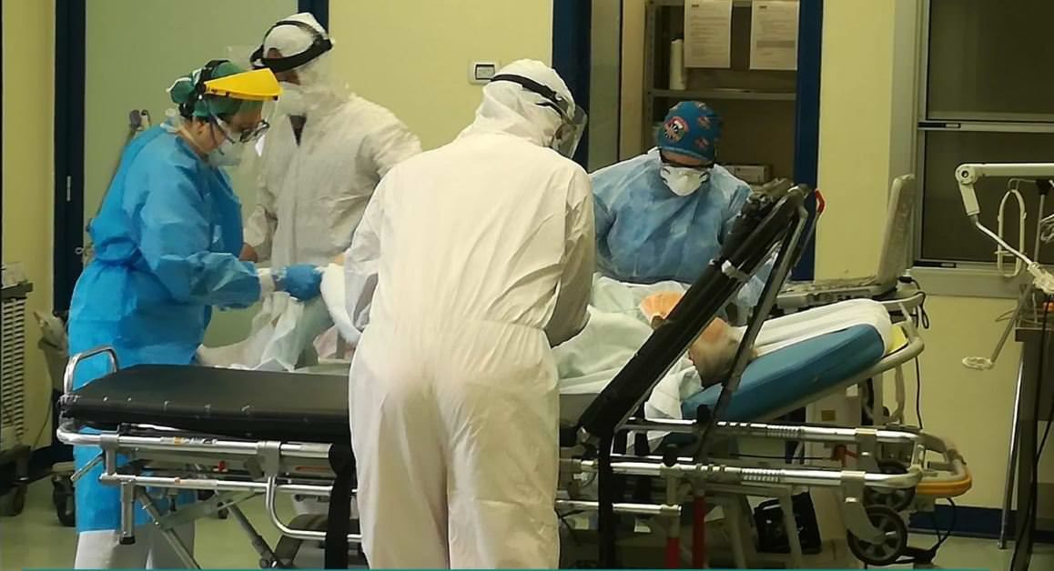 Coronavirus, 409 nuovi positivi e cinque morti nelle ultime 24 ore