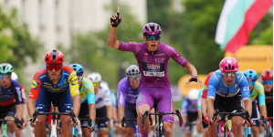 Dopo lo show in Bulgaria, il Giro accende l’Italia: domani la Catanzaro-Cosenza