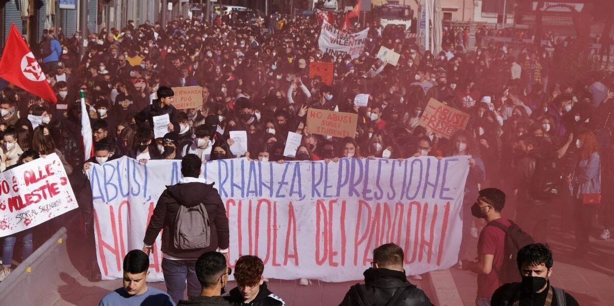 La lotta degli studenti cosentini non si ferma, mercoledì nuova assemblea