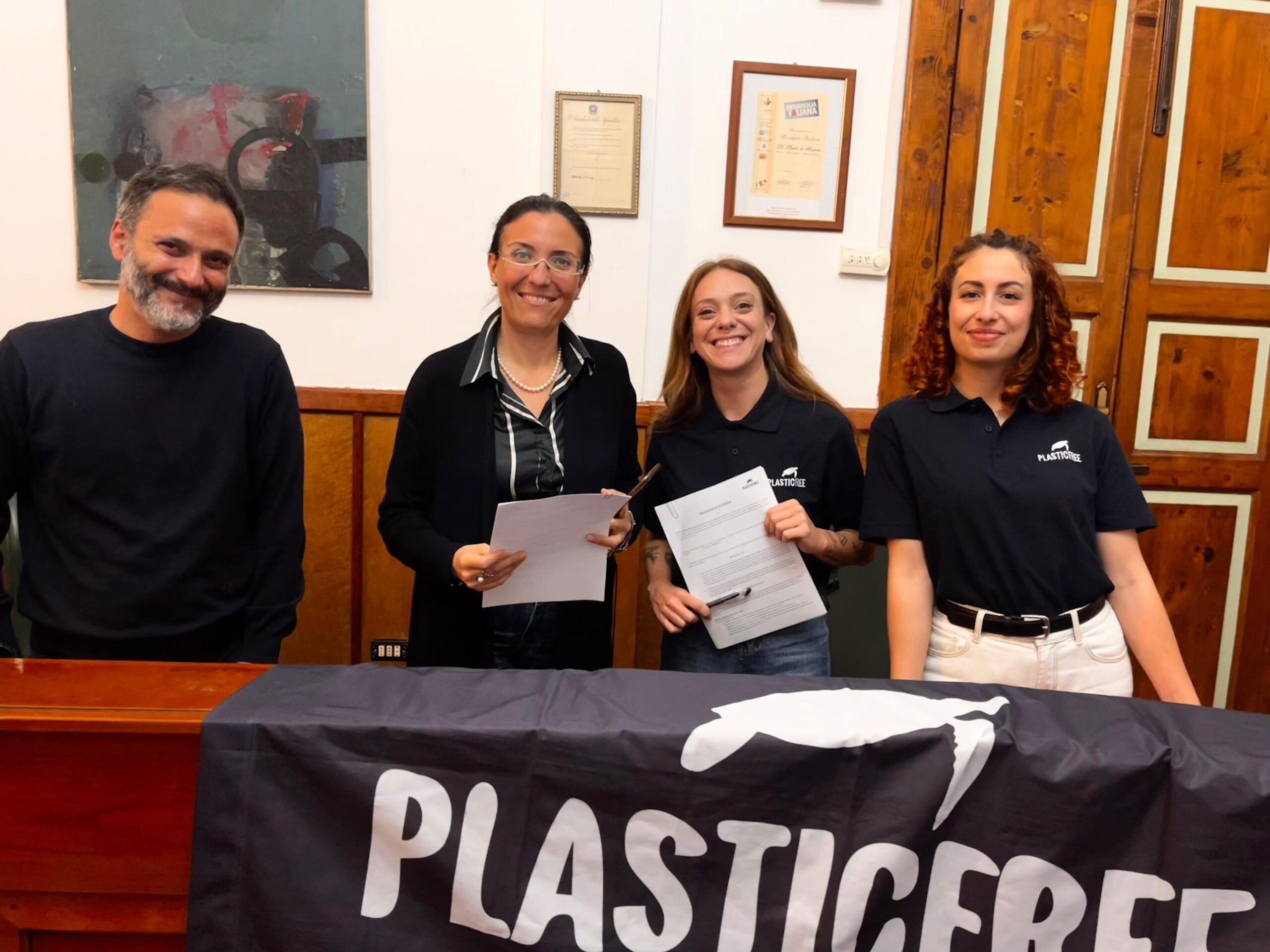 Villa San Giovanni, firmato protocollo d’intesa tra Comune e Plastic Free per la tutela ambientale