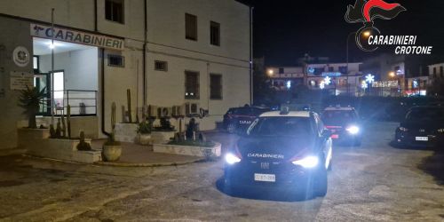 carabinieri crotone