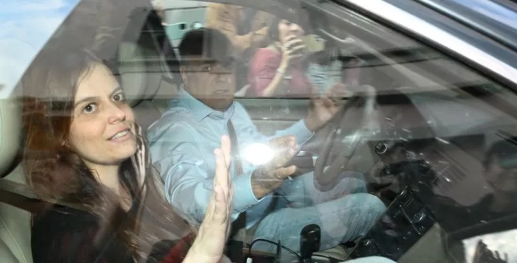 Ilaria Salis è tornata in Italia. «Finito un incubo»