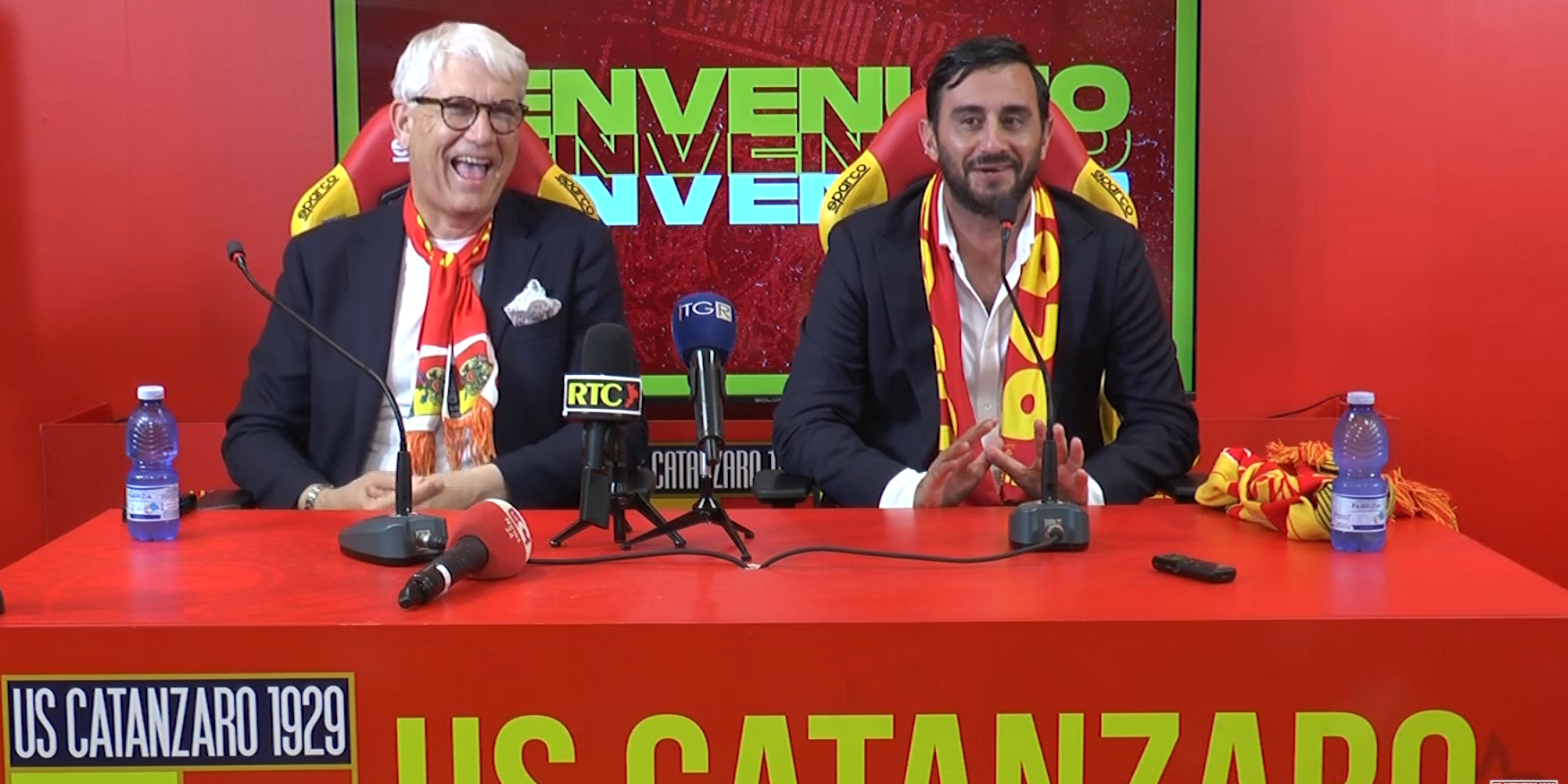 Catanzaro, il giorno di Alberto Aquilani: «Scusate il ritardo»