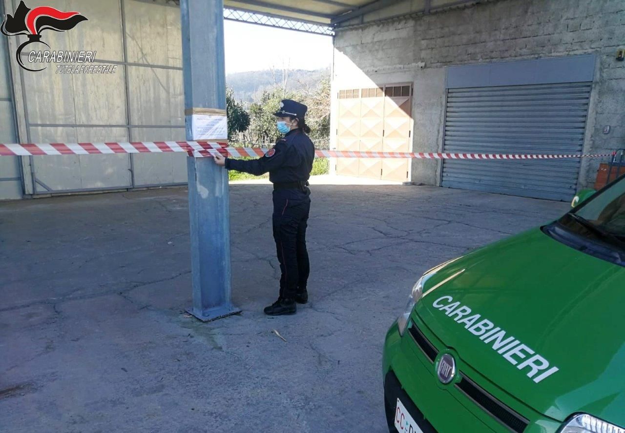 Abusivismo edilizio, sigilli per un capannone a Torano