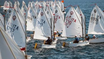 Lo Stretto diventa un campo di regata: a Reggio Calabria arriva l’Optisud-Mediterranean Cup