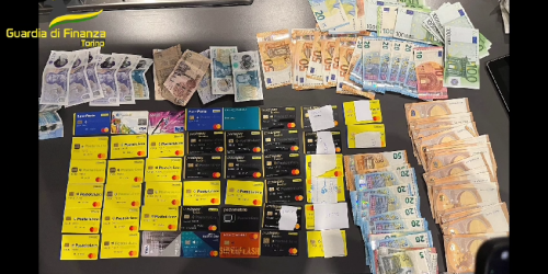 sequestro finanza torino naspi reddito