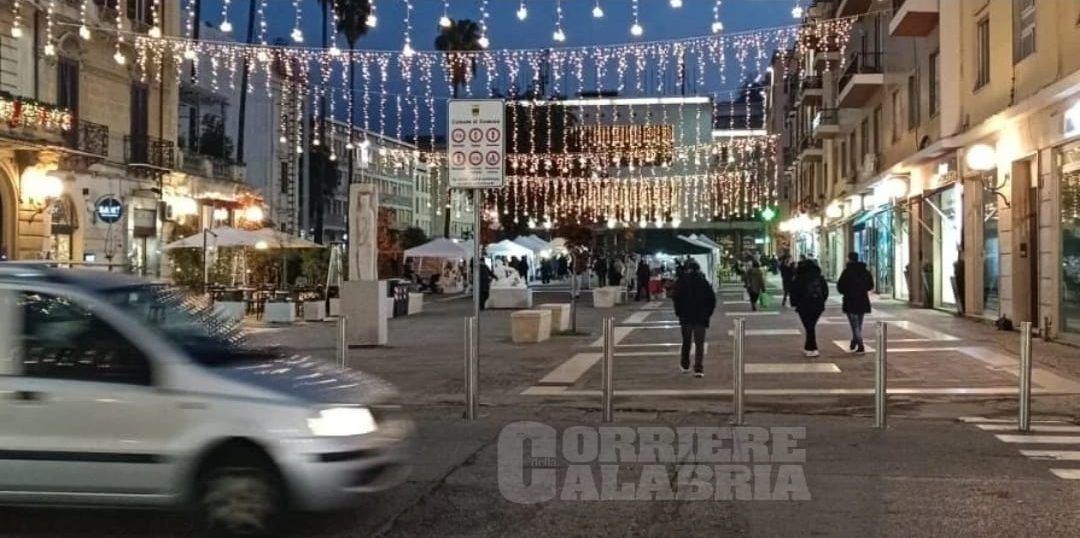 Cosenza, Notte Bianca annullata per maltempo (ma il meteo non c’entra). L’ira dei commercianti