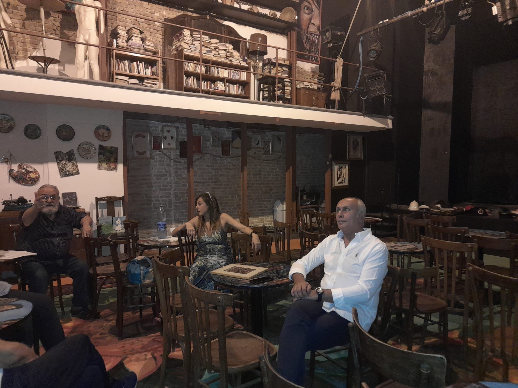 Cosenza, Franz Caruso in visita  all’Officina delle Arti del maestro Tarsia