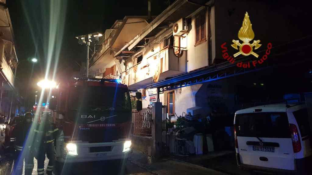 Tragedia a Cinquefrondi, 30enne muore nell’incendio della sua casa